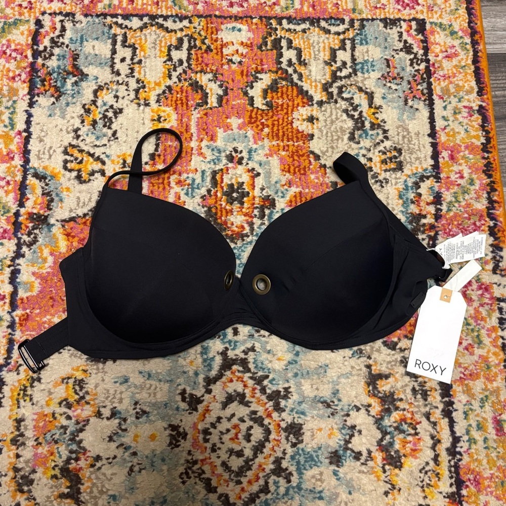 Women’s XL D Cup Black Bikini Top Adjustable NWT